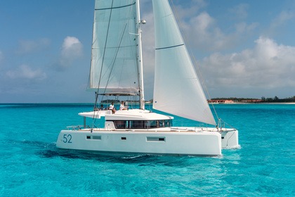 Rental Catamaran LAGOON 52 F The Bahamas