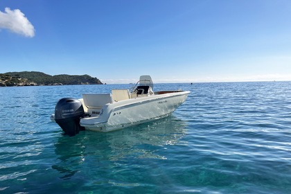 Location Bateau à moteur Invictus 190 FX Calella de Palafrugell