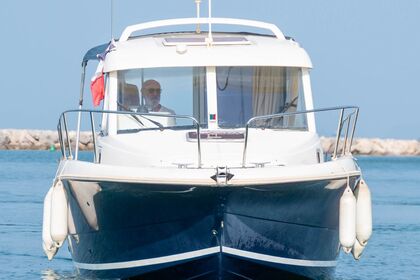 Location Bateau à moteur Jeanneau Merry fisher 725 Legend Port Camargue