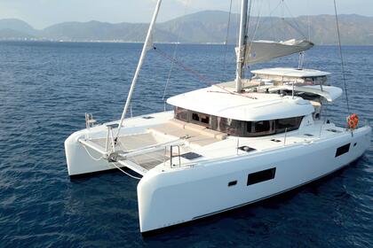 Rental Catamaran LAGOON Lagoon 42 Ibiza