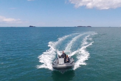 Alquiler Neumática 3D Marine 3D Tender XPro 589 Saint-Malo