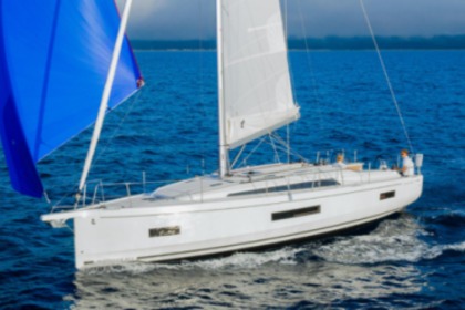 Location Voilier Beneteau Oceanis 40.1 La Trinité-sur-Mer