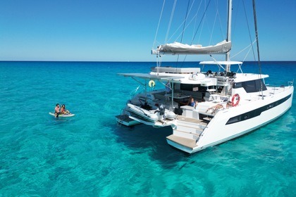 Charter Catamaran Robertson & Caine Leopard 50 Mallorca