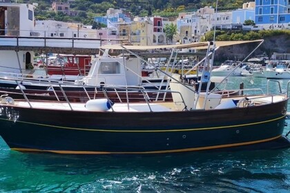 Hire Motorboat Esposito Futura 750 Ponza