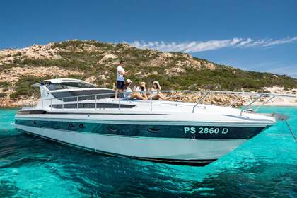 Noleggio Barca a motore Pershing 52 Santa Teresa di Gallura