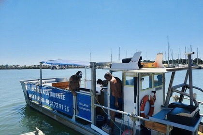 Location Bateau à moteur Promenade Chaland convivial Lac d'Hourtin