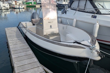 Location Bateau à moteur Kelt White Shark 175 Saint-Malo