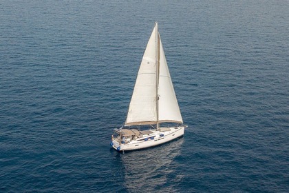 Hire Sailboat Jeanneau Sun Odyssey 509 - 5 + 1 cab. Alimos