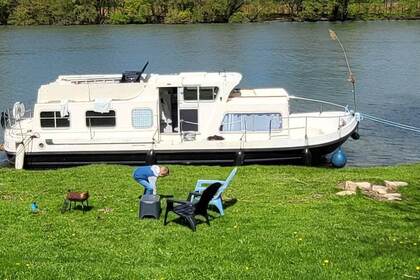 Charter Motorboat JEANNEAU EAU VIVE SANS PERMIS (Agrément) Saint-Jean-de-Losne