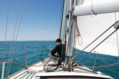 Hire Sailboat Beneteau First 29 Agde