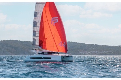 Miete Katamaran Fountaine Pajot Fountaine Pajot New 44 Maestro - 3 cab. Saint-Raphaël