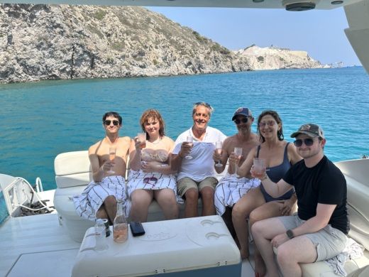 Kos Motorboat Trojan 44 Express alt tag text