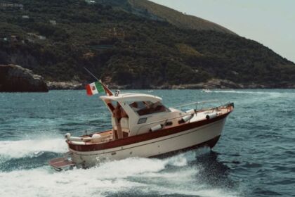 Charter Motorboat Jeranto 7,50 Positano