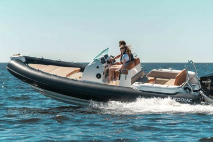 Hire RIB Zodiac Medline Ii Marseille