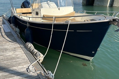 Rental Motorboat Rhea Marine 27 Open Rivedoux-Plage