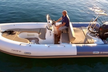 Hire RIB Zodiac Medline 650 Combrit