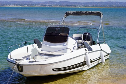 Rental Motorboat Beneteau Flyer 6.6 Faro