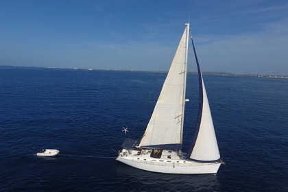 Hire Sailboat Beneteau Cyclades 50.5 Ibiza