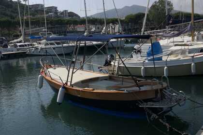 Rental Boat without license  CUSTOM Gozzo in VTR e legno Ponza