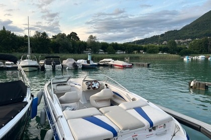 Rental Motorboat Glastron Gt205 Annecy