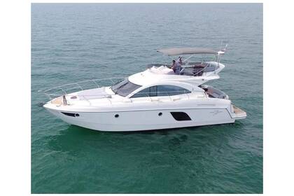 Hire Motorboat Beneteau Beneteau 50 Saint-Tropez