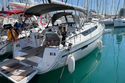 Hire Sailboat Bavaria Yachtbau Bavaria Cruiser 37 - 3 cab. Split
