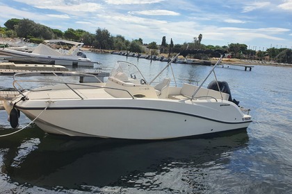 Location Bateau à moteur Quicksilver Activ 605 Sundeck Le Barcarès