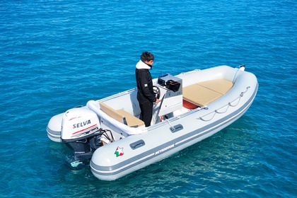 Miete RIB Novamarine RH460 Villasimius