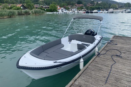 Charter Motorboat Valory 555 Sévrier