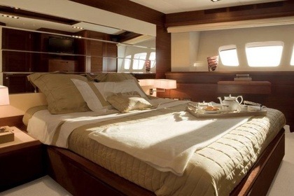 Charter Motor yacht Azimut Azimut 100 Abu Dhabi Industrial City