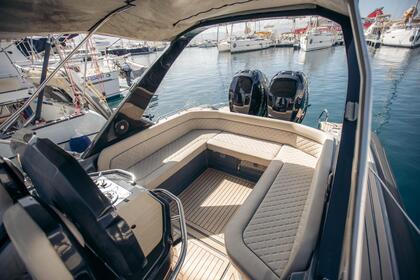 Hyra båt RIB-båt Salpa SOLEIL 33 Ajaccio