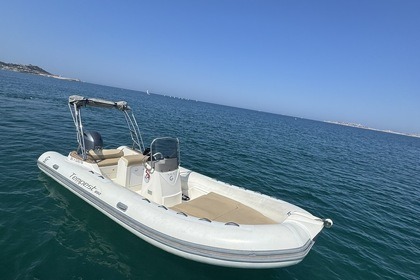 Hyra båt Motorbåt Capelli Capelli Tempest 650 Marseille