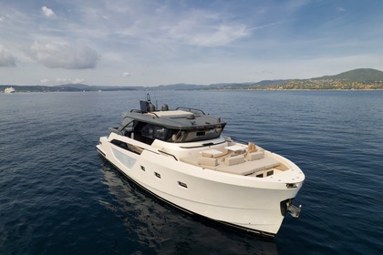 Hyra båt Yacht Bluegame BGX63 Saint-Tropez