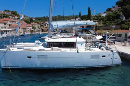Verhuur Catamaran Lagoon Lagoon 400 Trogir