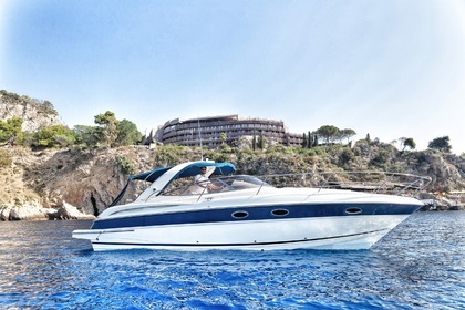 Rental Motorboat BAVARIA 32 Sport Taormina