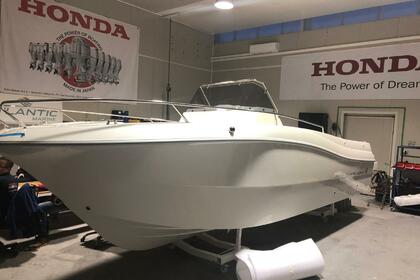 Miete Motorboot Atlantic 750 Open Trogir