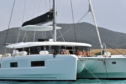 Charter Catamaran Lagoon 46 Raiatea