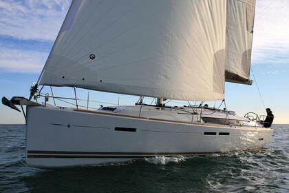 Hyra båt Segelbåt Jeanneau Sun Odyssey 449 - 3 cab. Sukošan
