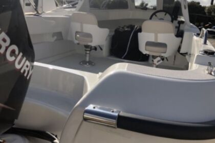 Location Bateau à moteur Smartliner Cuddy La Tremblade