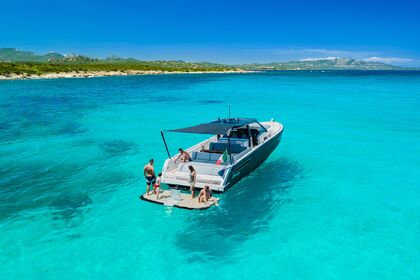 Noleggio Barca a motore Windy SR44 Blackhawk Porto Rotondo