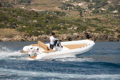 Hyra båt Båt utan licens  Stradivarius S62 Castellammare del Golfo