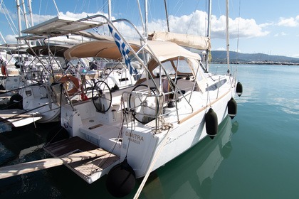 Hire Sailboat JEANNEAU SUN ODYSEY 349 Lefkada