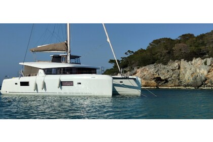 Charter Catamaran  Lagoon 42 Athens