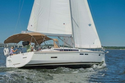Hire Sailboat Jeanneau Sun Odyssey 439 Bonifacio