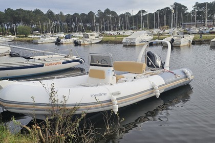 Hire Motorboat Zodiac Medline 2 Biscarrosse