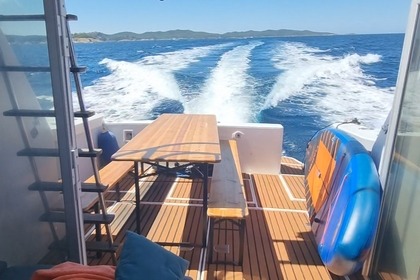 Location Bateau à moteur Guy Couach FLY La Londe-les-Maures