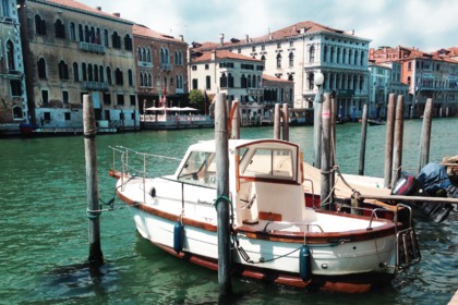 Hire Boat without licence  Sciallino Sciallino 20 Venice