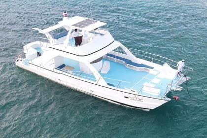 Verhuur Motorboot CATAMARAN 60 La Romana