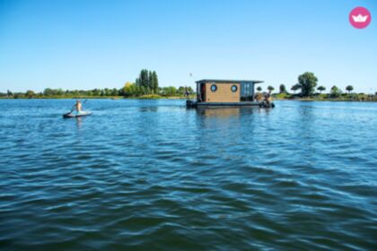 Rental Houseboats La Mare M Kinrooi