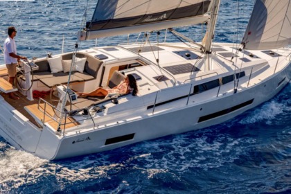 Charter Sailboat Hanse Yachts Hanse 410 Old Port of Marseille